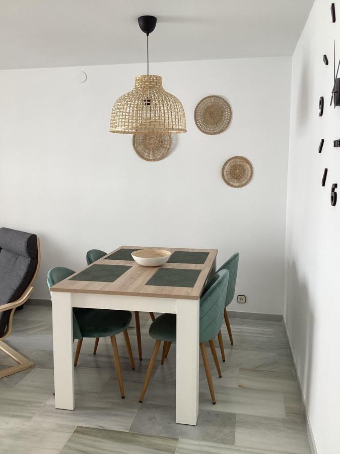 Fuengirola Puerto 2 Room & Parking Exteriör bild