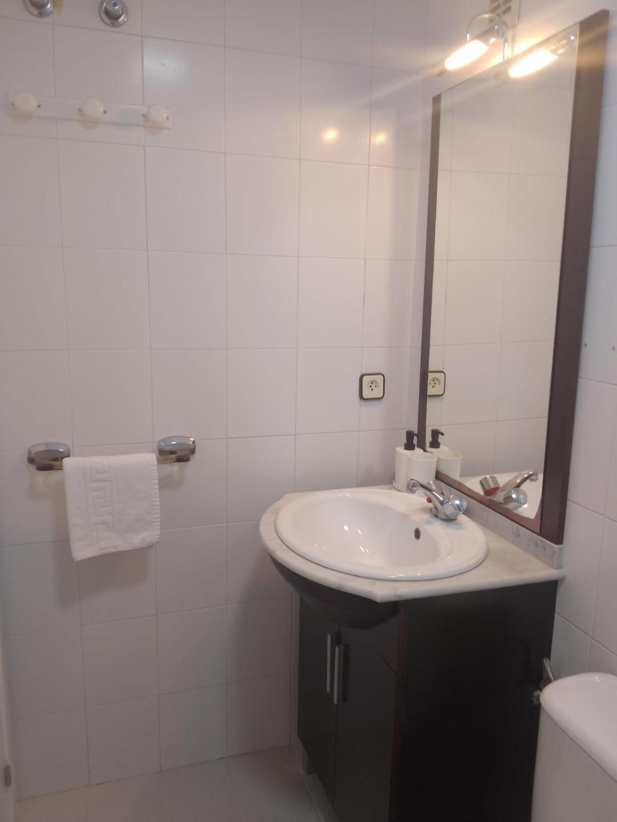 Fuengirola Puerto 2 Room & Parking Exteriör bild