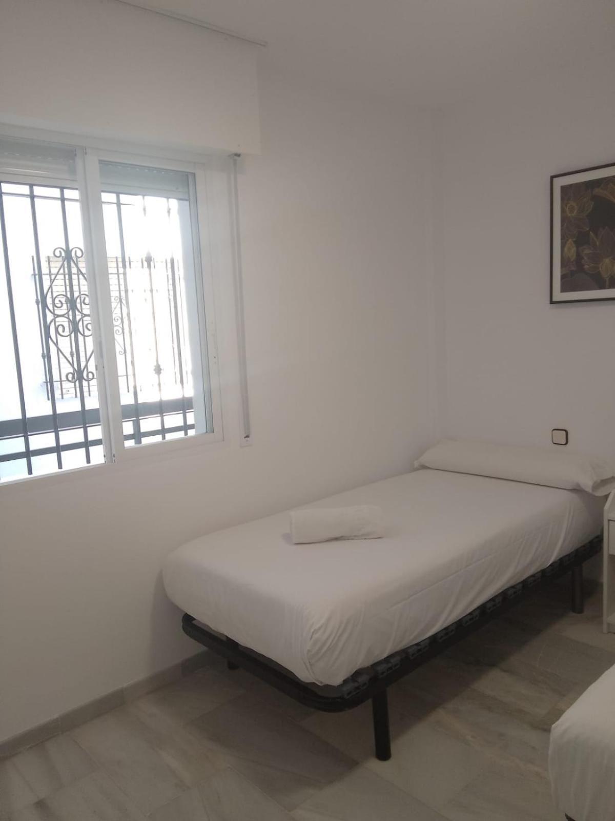 Fuengirola Puerto 2 Room & Parking Exteriör bild