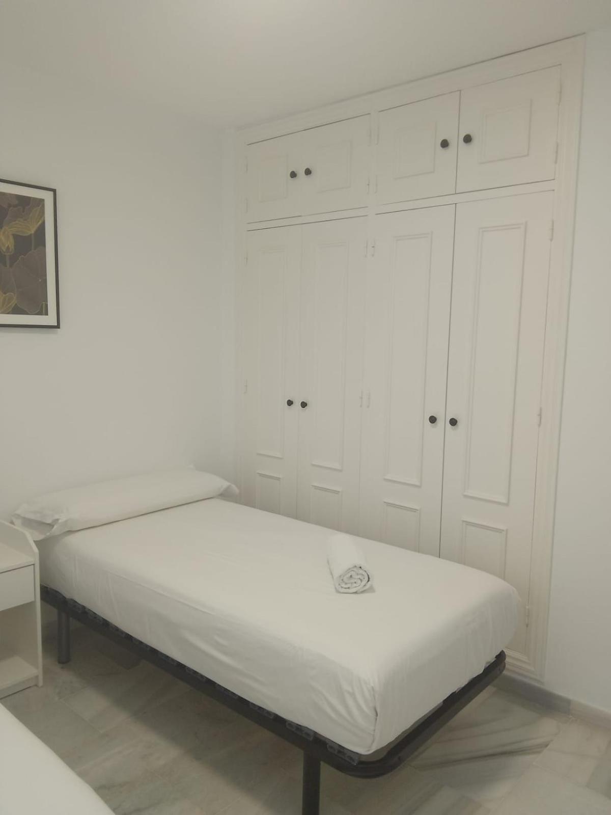 Fuengirola Puerto 2 Room & Parking Exteriör bild